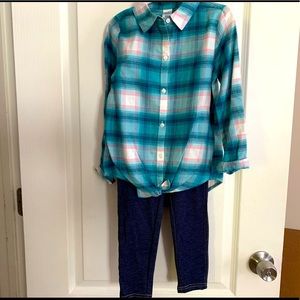 NWT Size 6/6x girl’s Carter’s flannel and leggings set